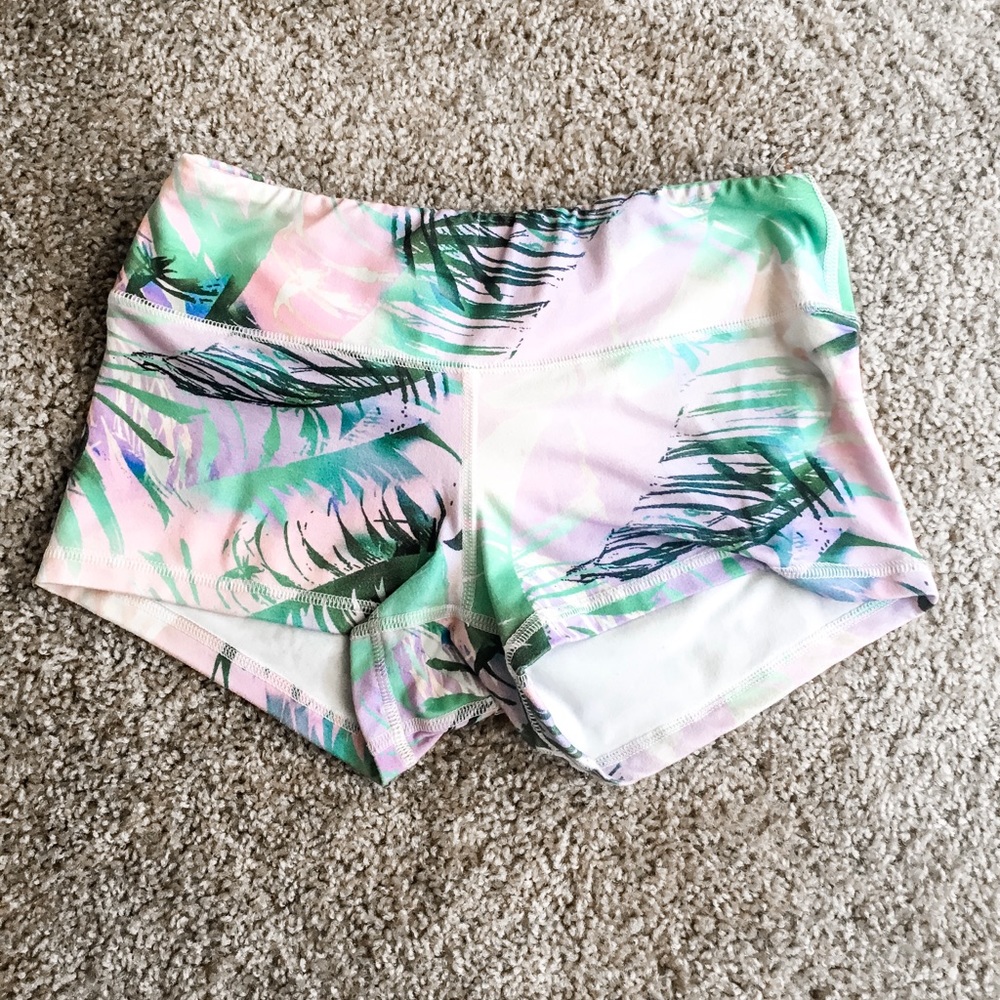 FLEO shorts